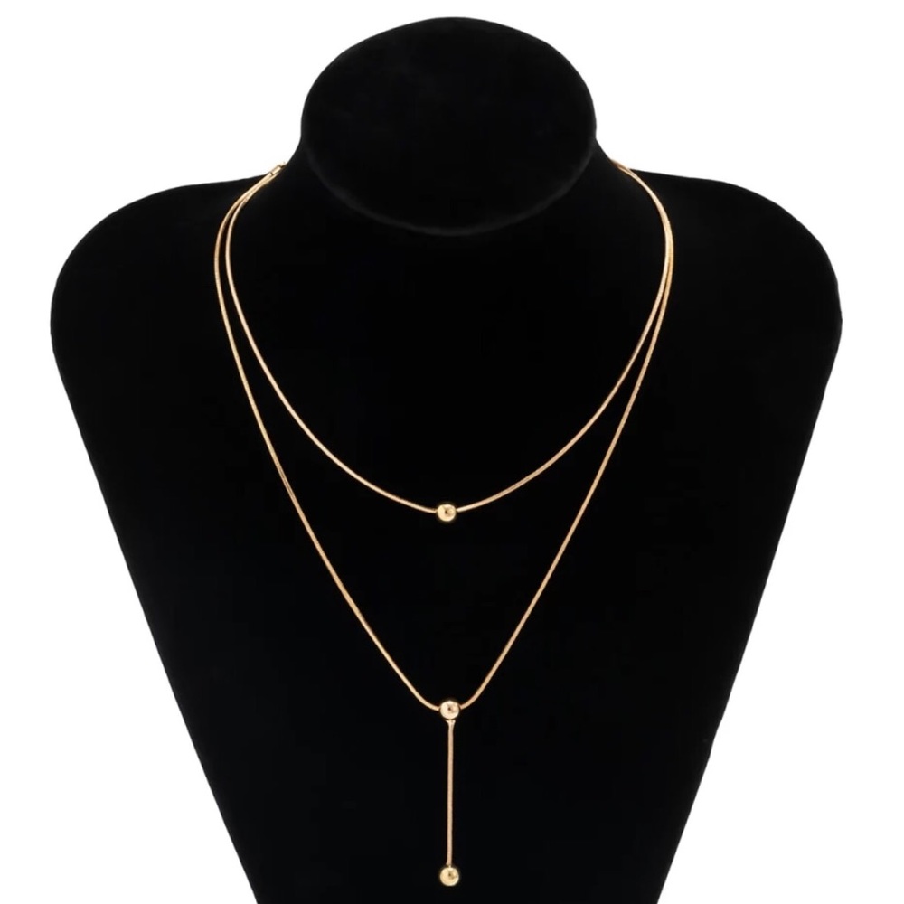 ✨✨Triple Ball Lariat Necklace ✨✨✨ - Picture 4 of 5